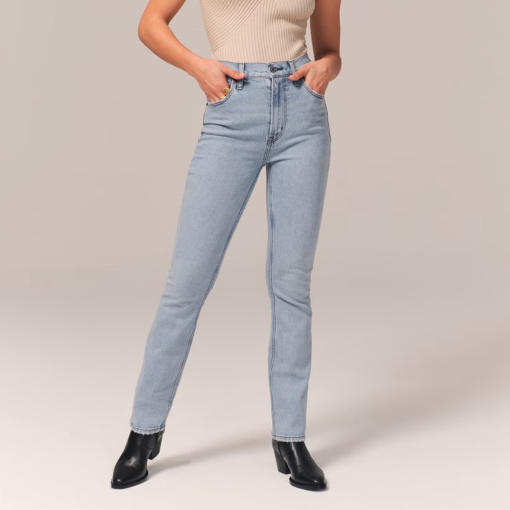 Abercrombie ‘90s Slim Straight Ultra High Rise